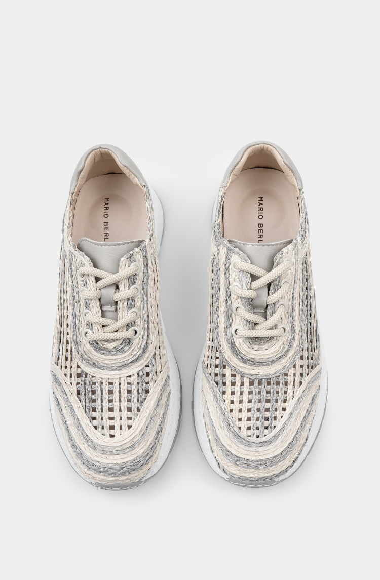 Кроссовки из текстиля