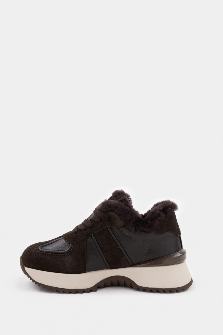 Кроссовки из натуральной замши