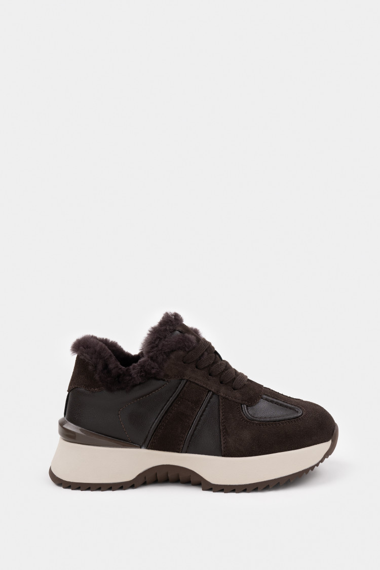 Кроссовки из натуральной замши