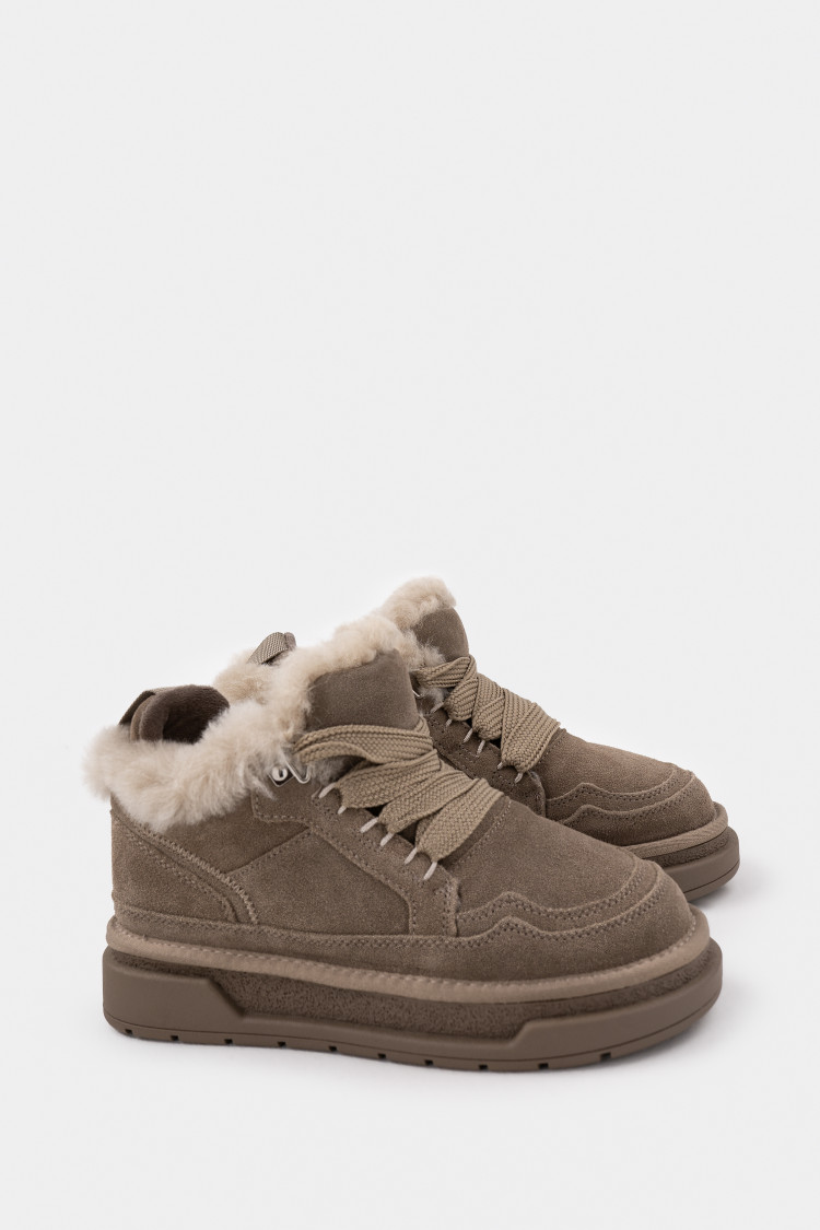 Кеды из натуральной замши