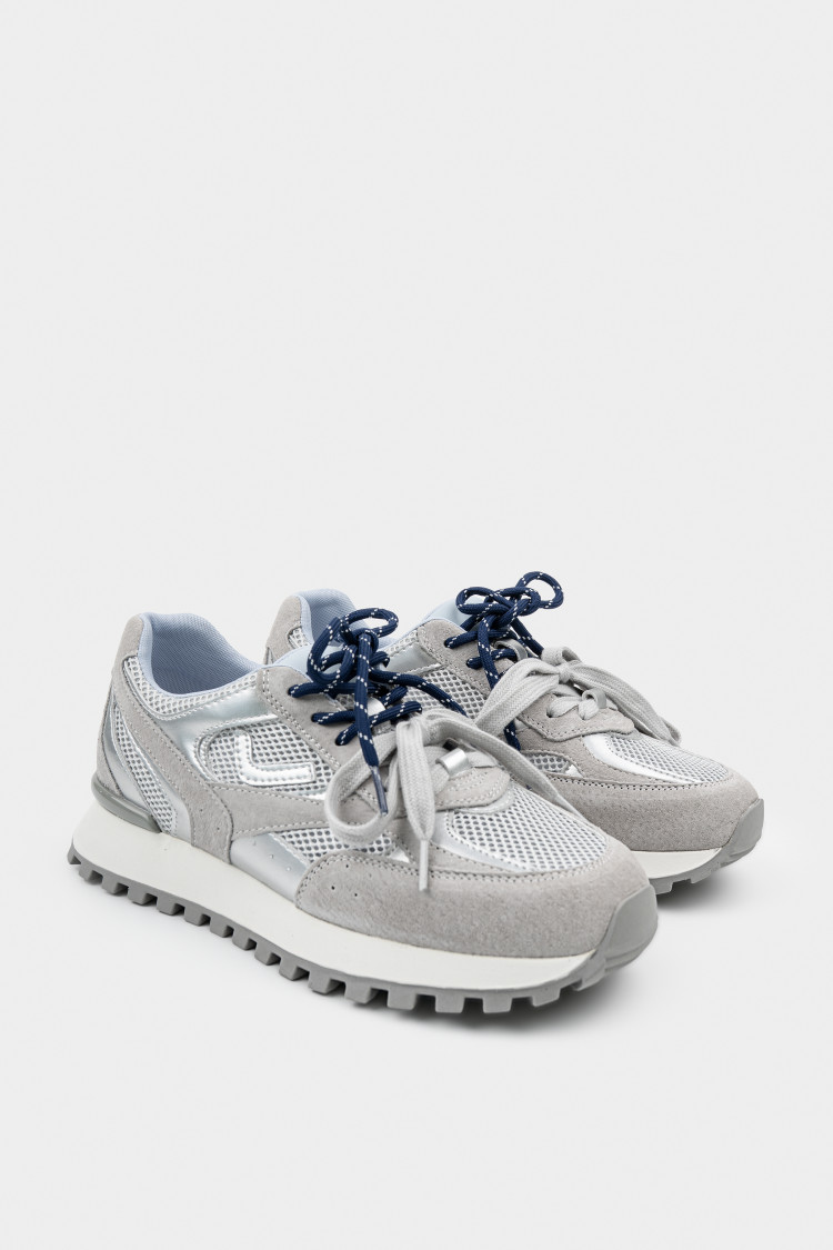 Кроссовки из натуральной замши 