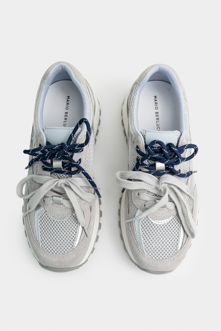 Кроссовки из натуральной замши 