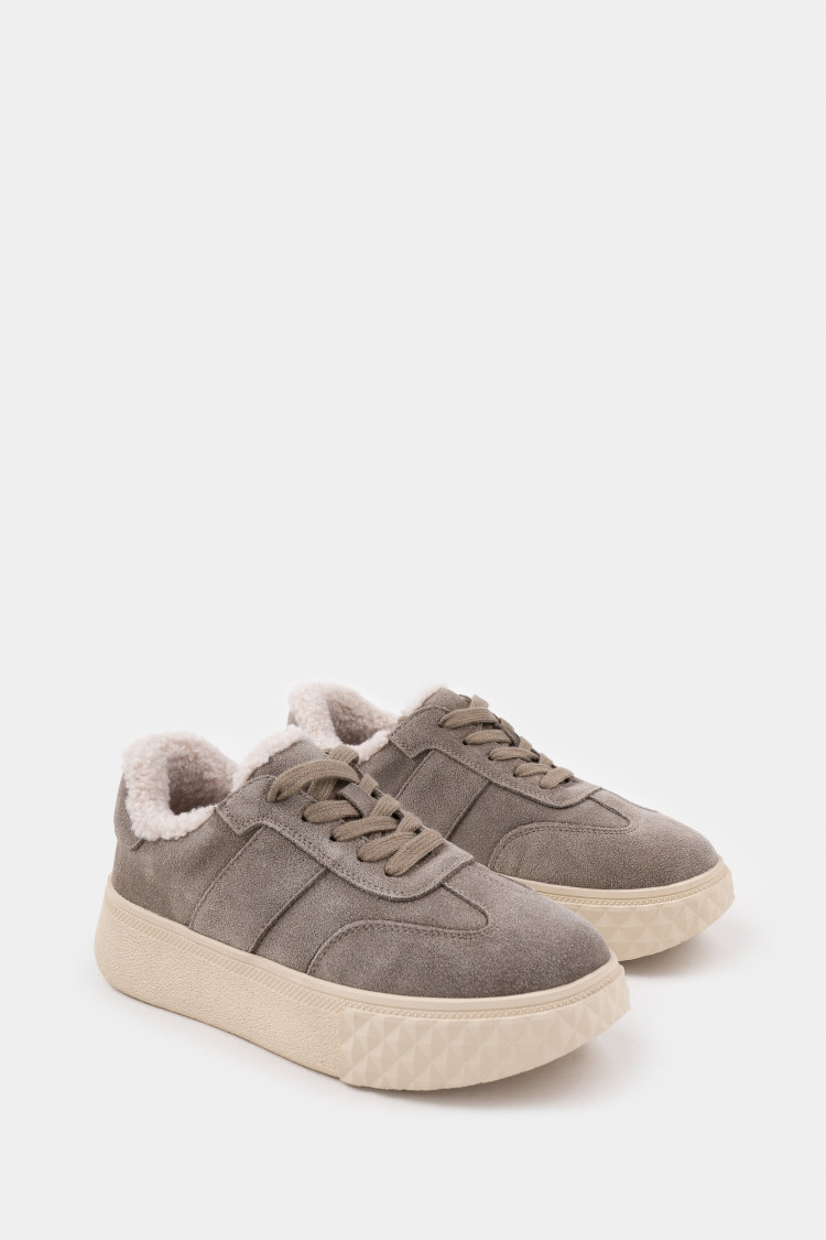 Кеды из натуральной замши