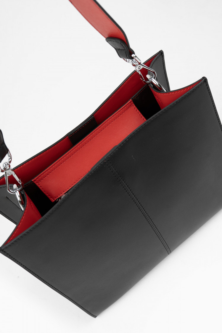 Тоут черный