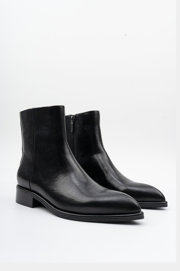 Ботинки из натуральной кожи