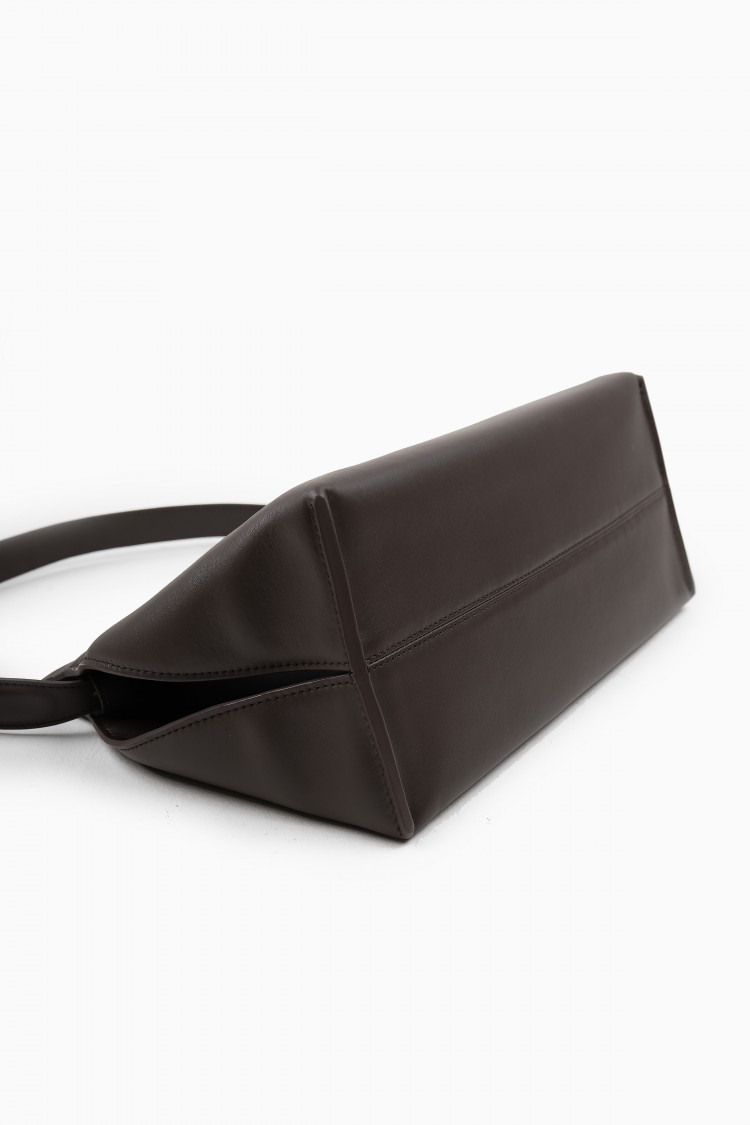 Тоут коричневый