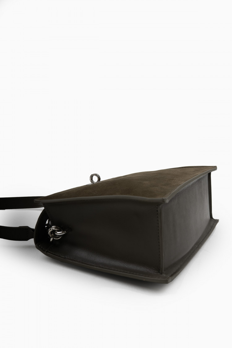 Тоут коричневый