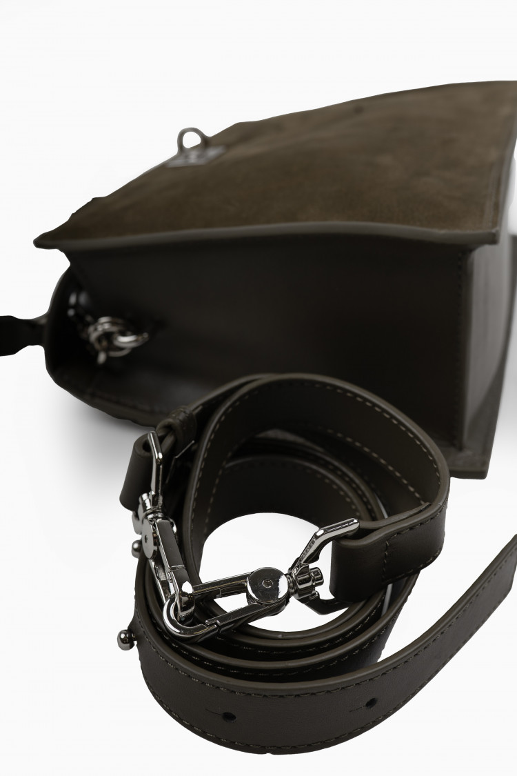 Тоут коричневый