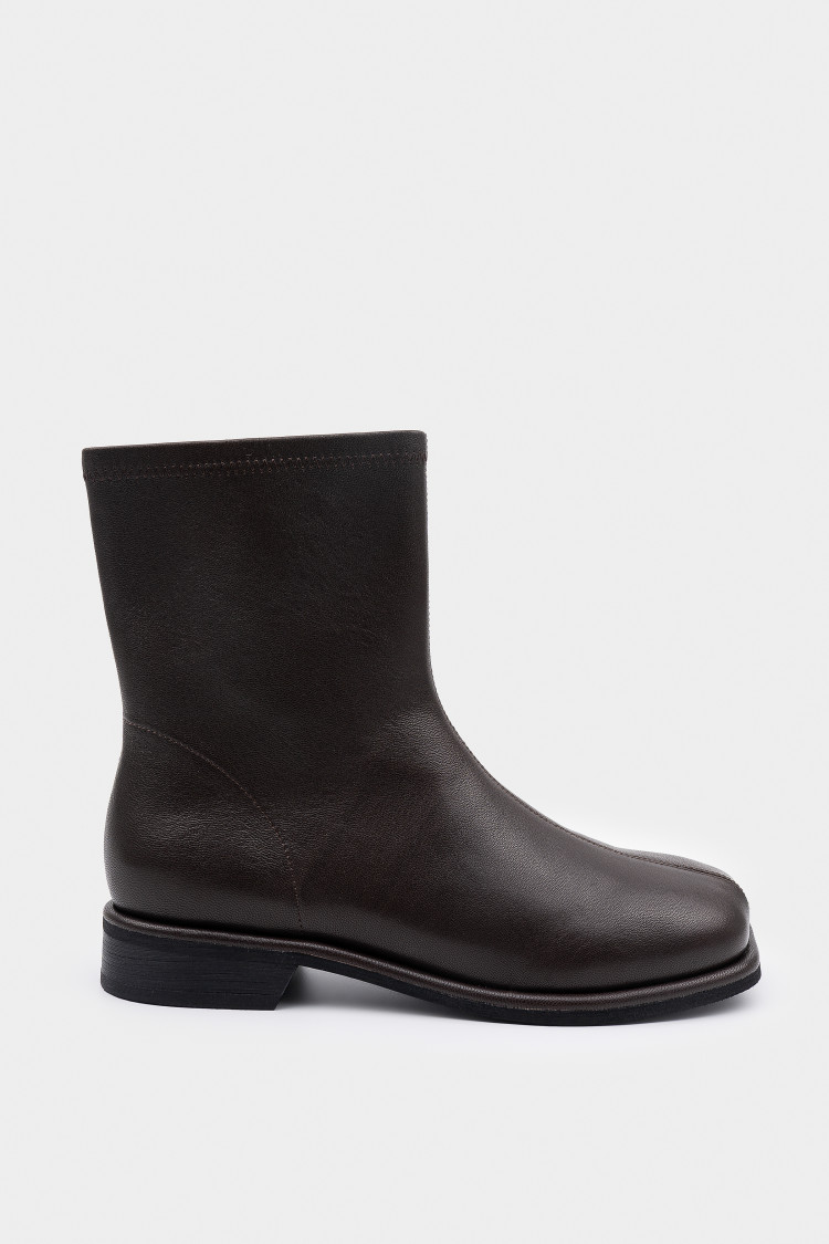 Ботинки из натуральной кожи