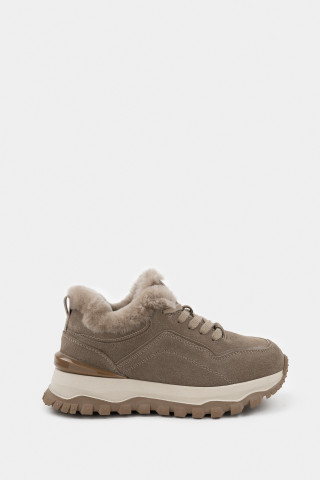 Кроссовки из натуральной замши