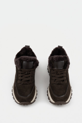 Кроссовки из натуральной замши