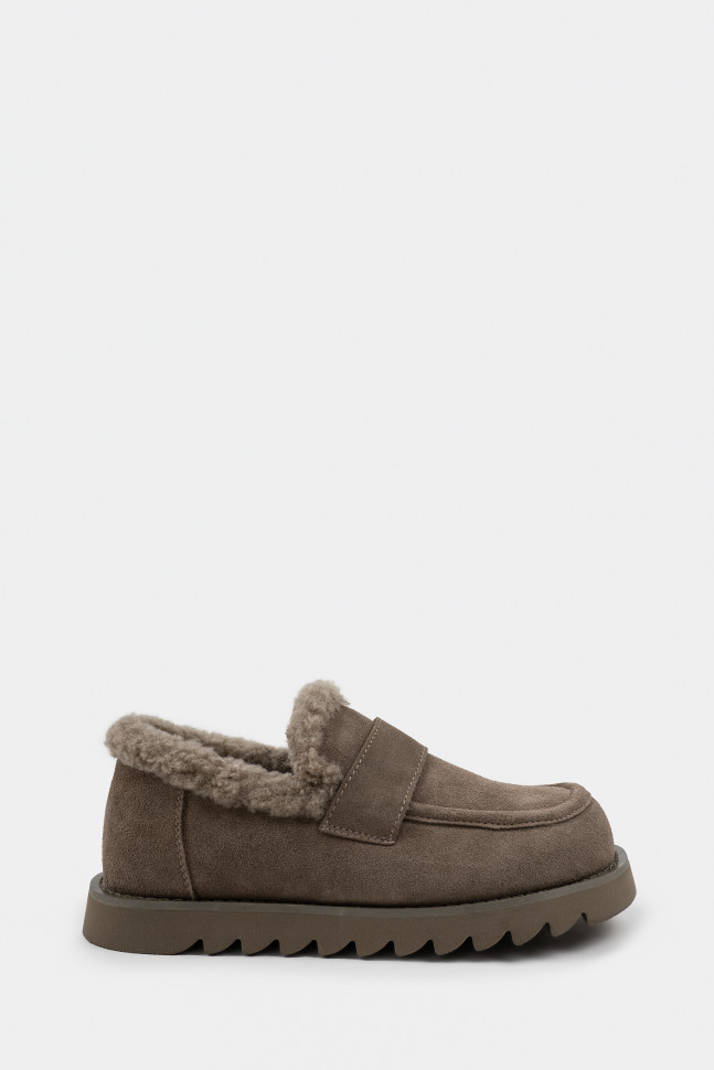 Лоферы из натуральной замши