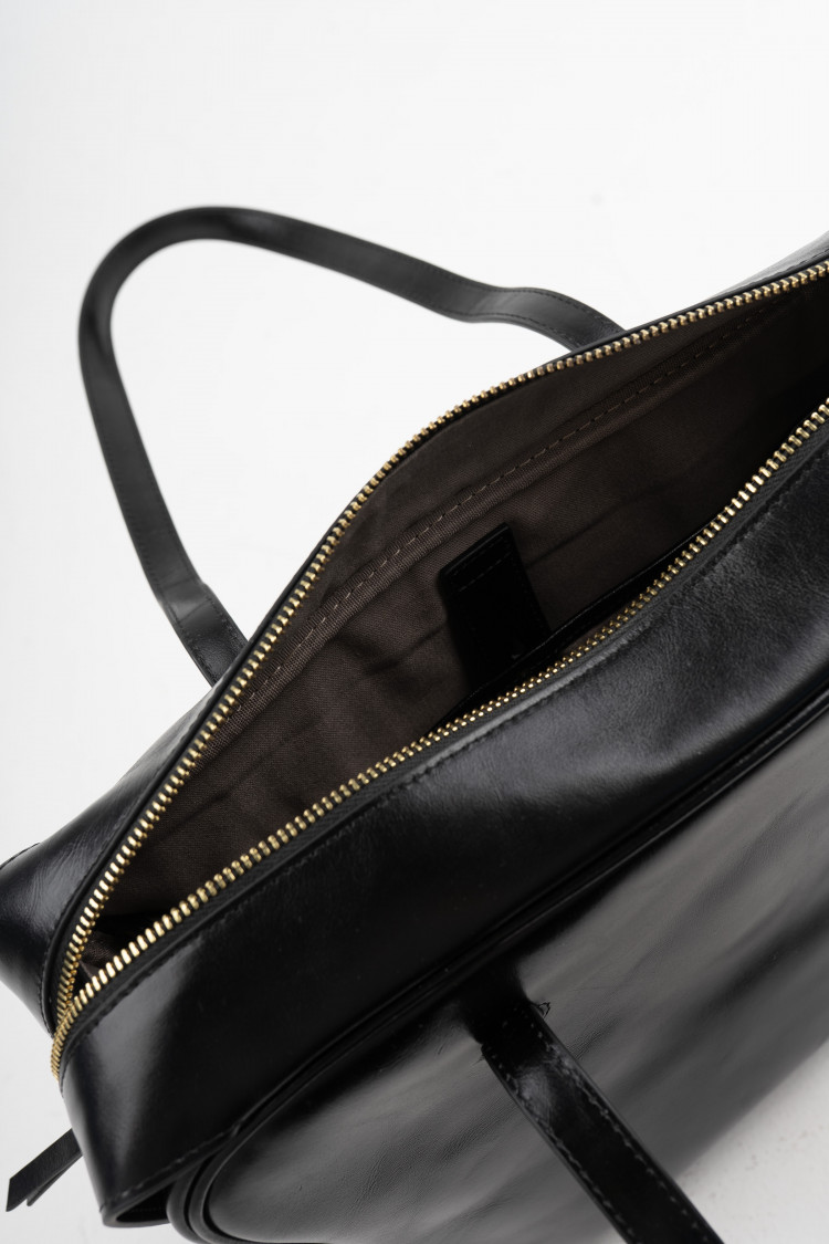 Боулер черный глянец