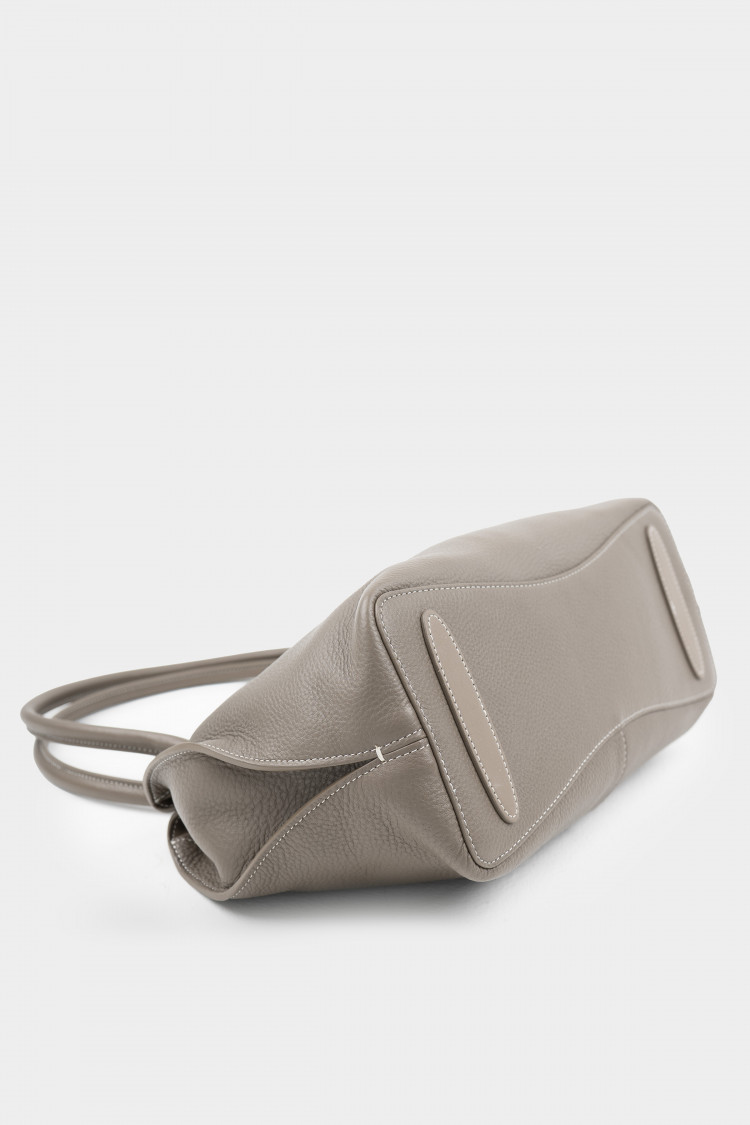 Боулер пепельный