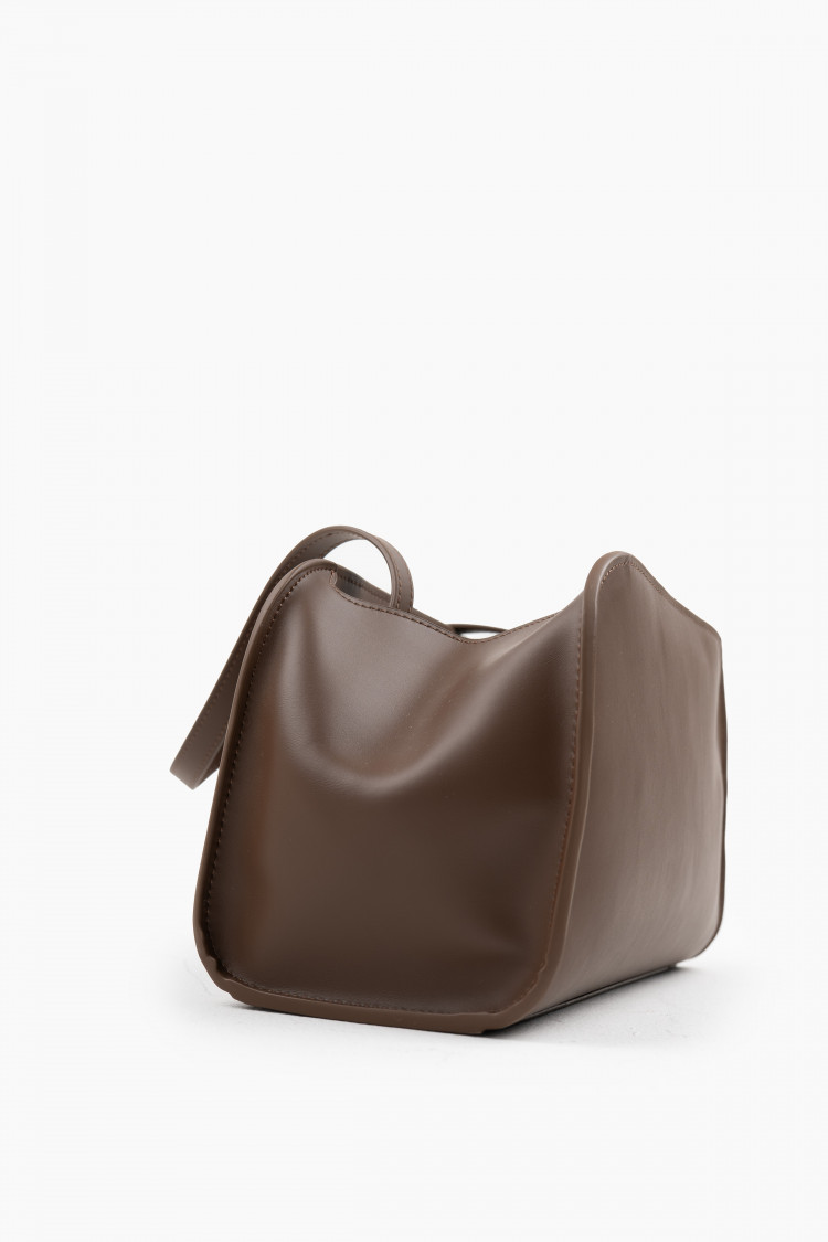 Боулер карамельный