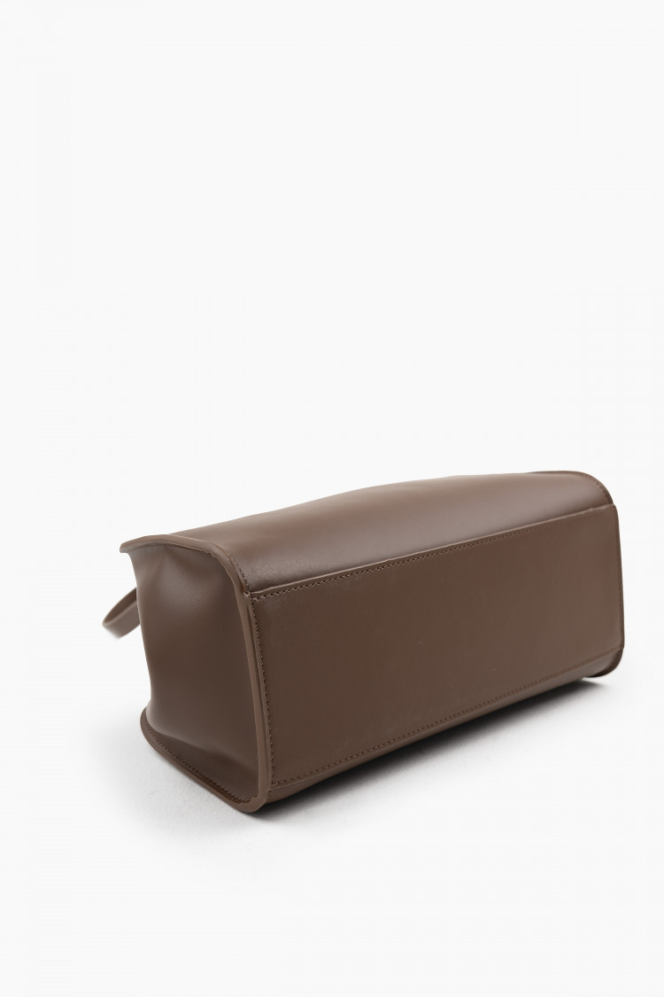 Боулер карамельный