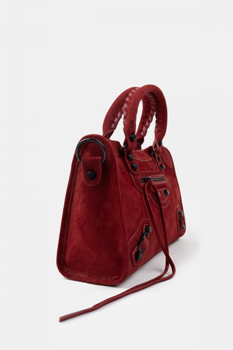 Тоут рубиновый