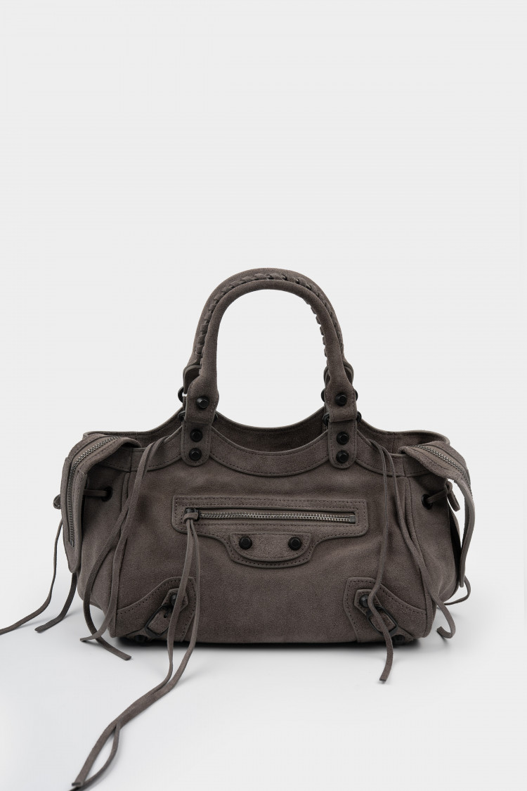 Боулер дымчатый