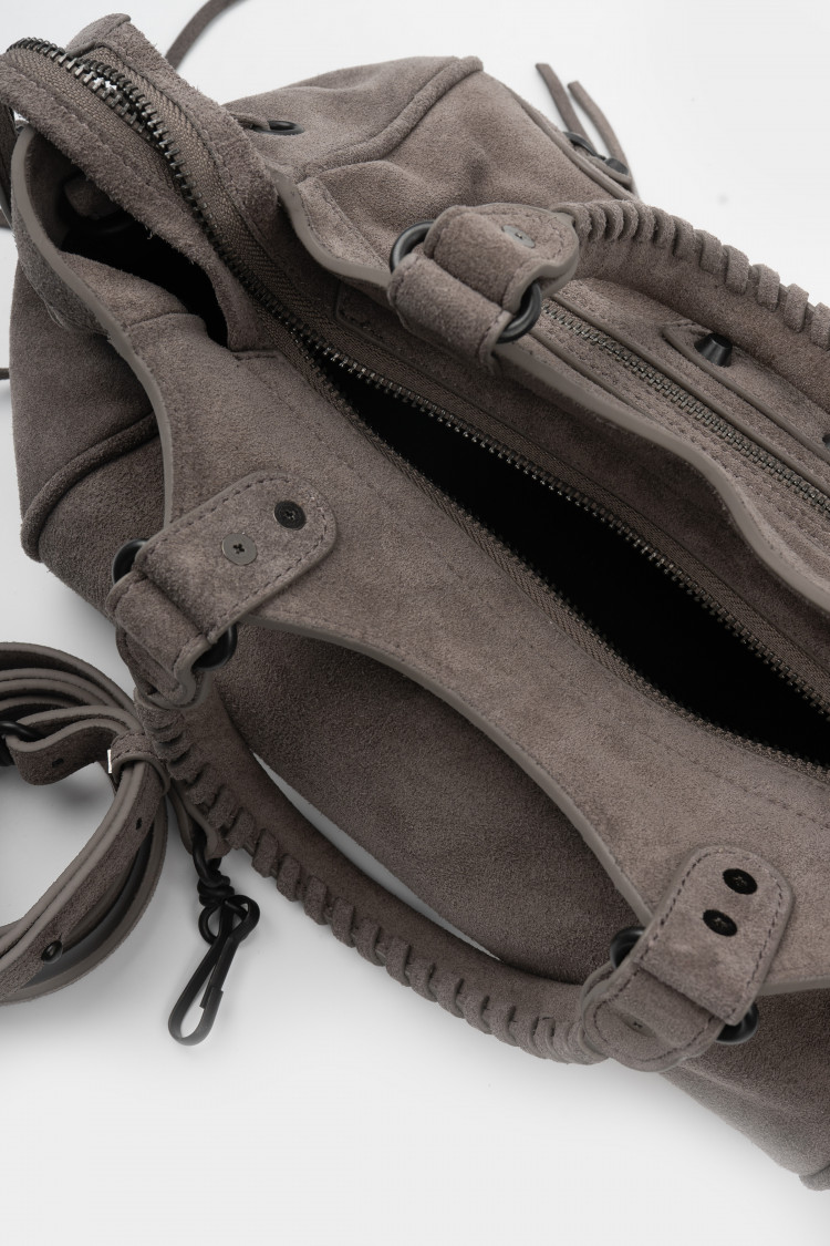 Боулер дымчатый