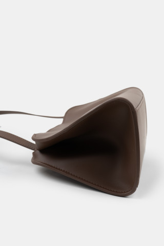 Кросс-боди карамельный