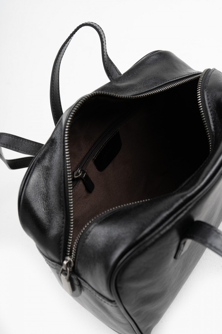 Боулер черный жемчуг