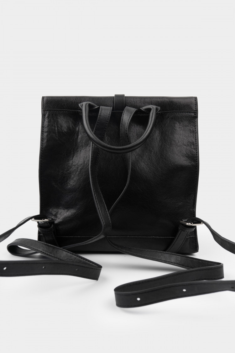 Рюкзак черный глянец