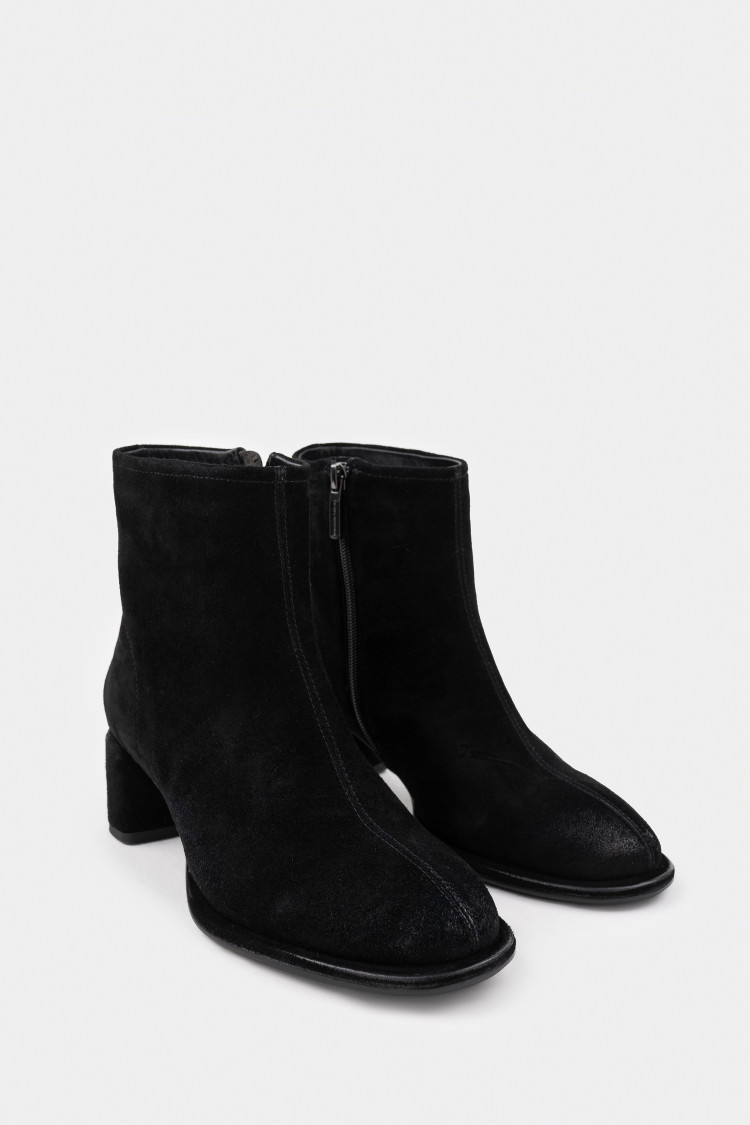 Ботильоны из натуральной замши