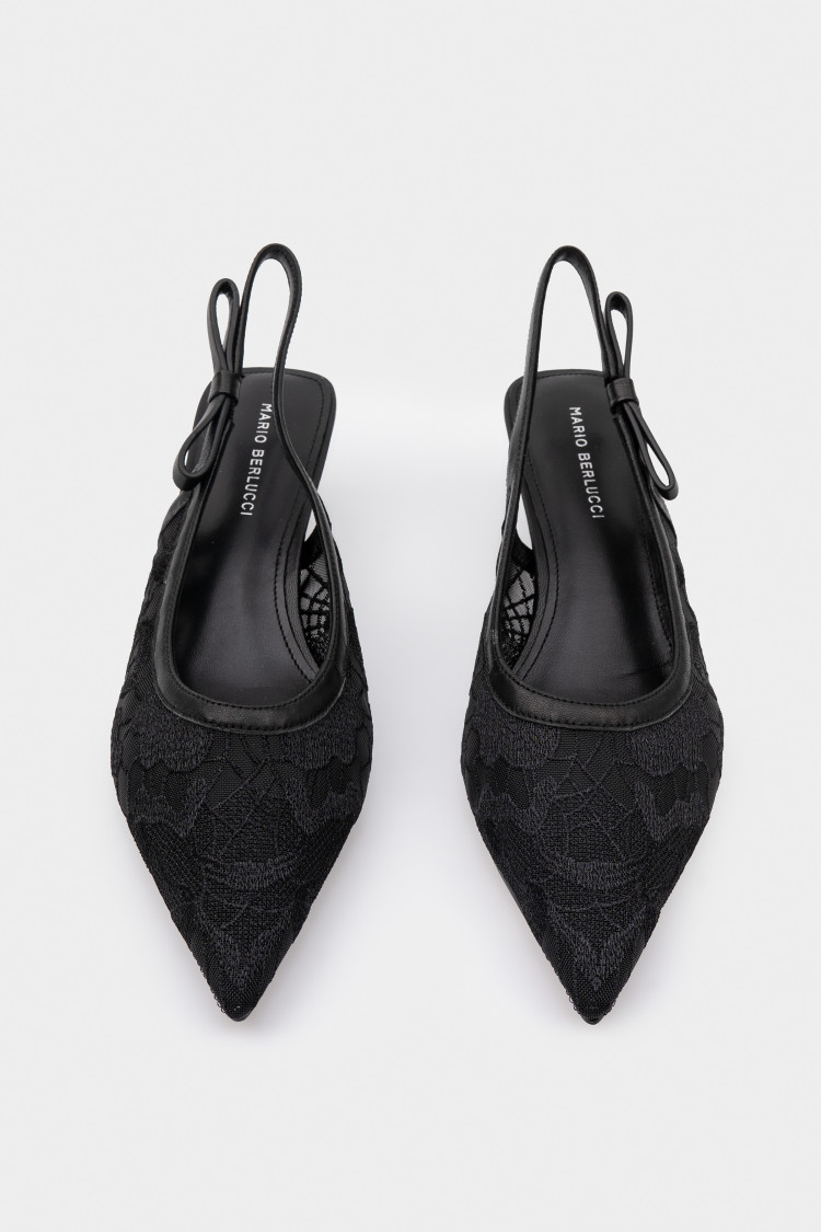 Босоножки из кружева