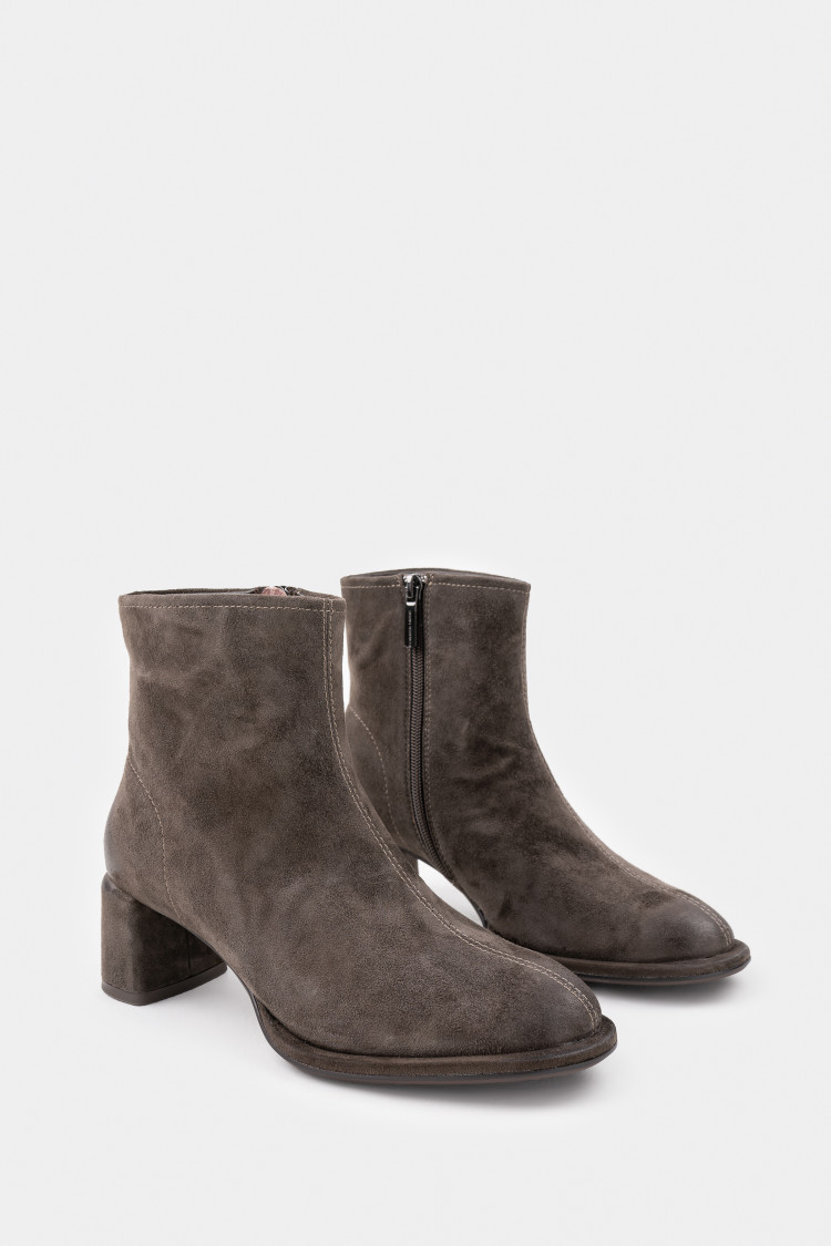 Ботильоны из натуральной замши