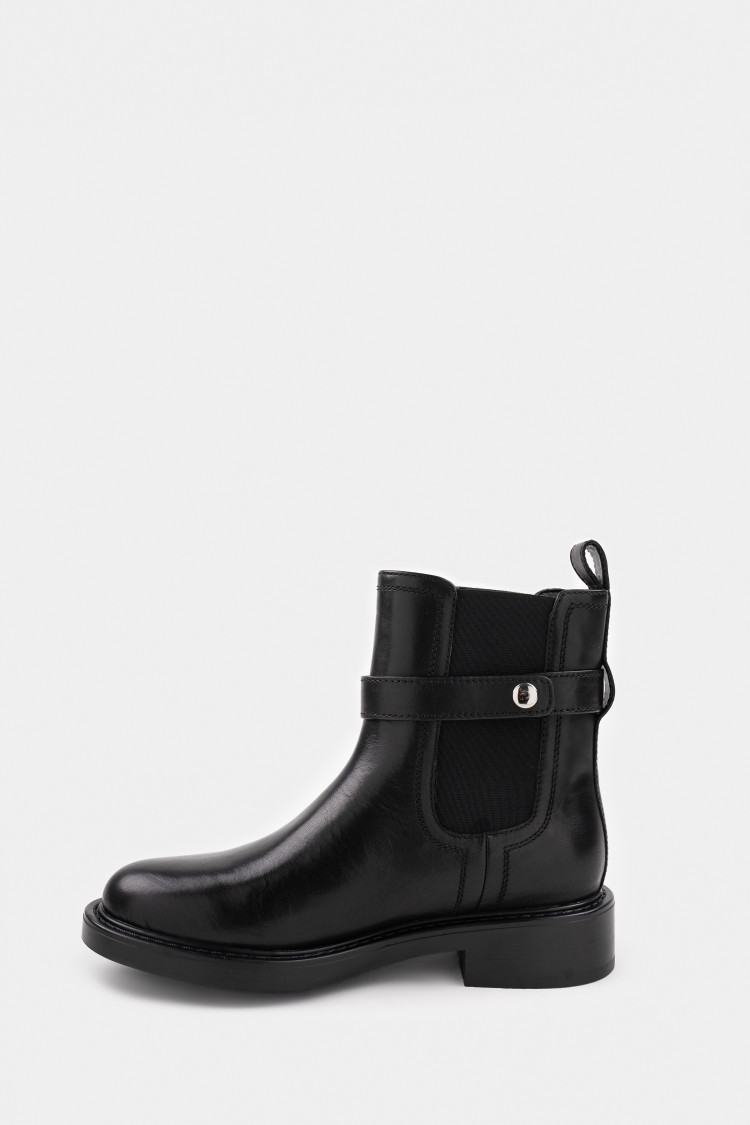 Ботинки из натуральной кожи