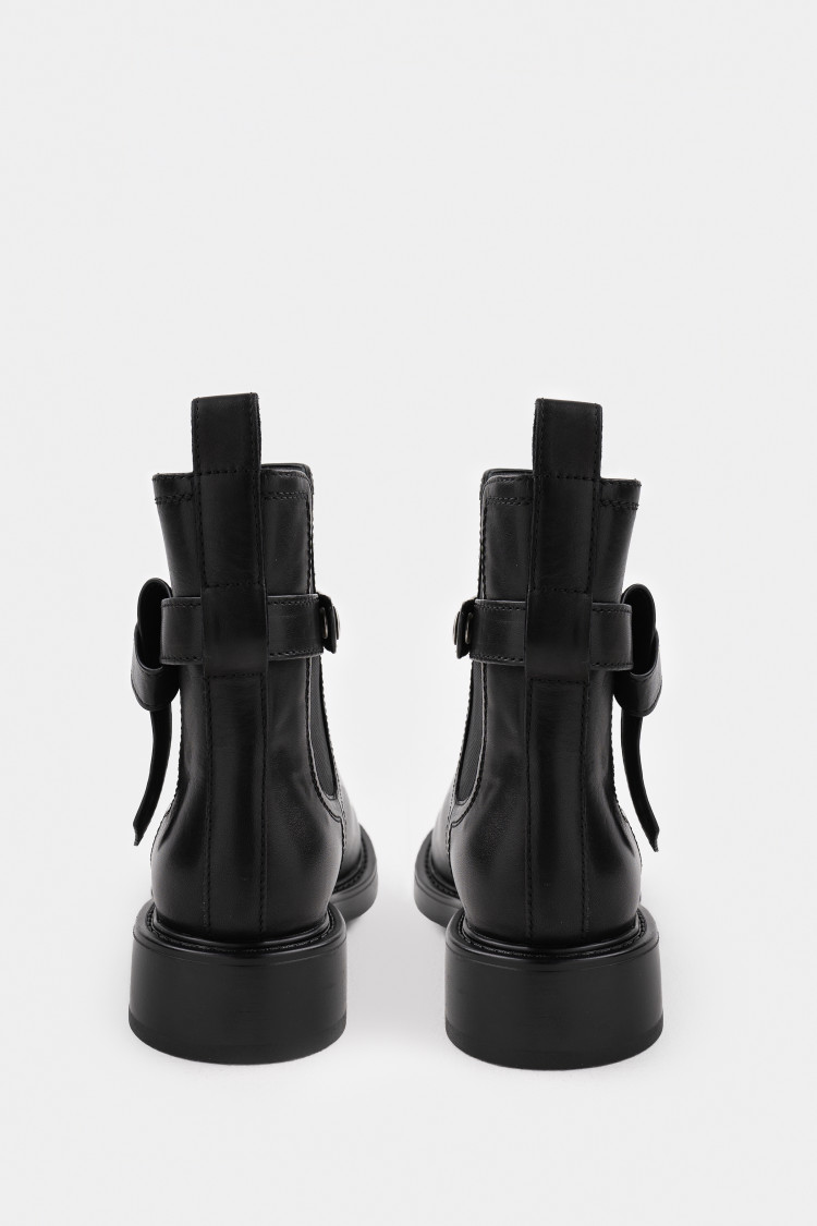 Ботинки из натуральной кожи