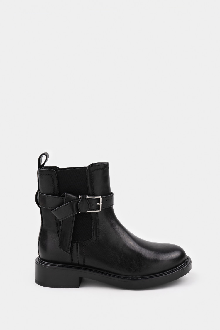 Ботинки из натуральной кожи