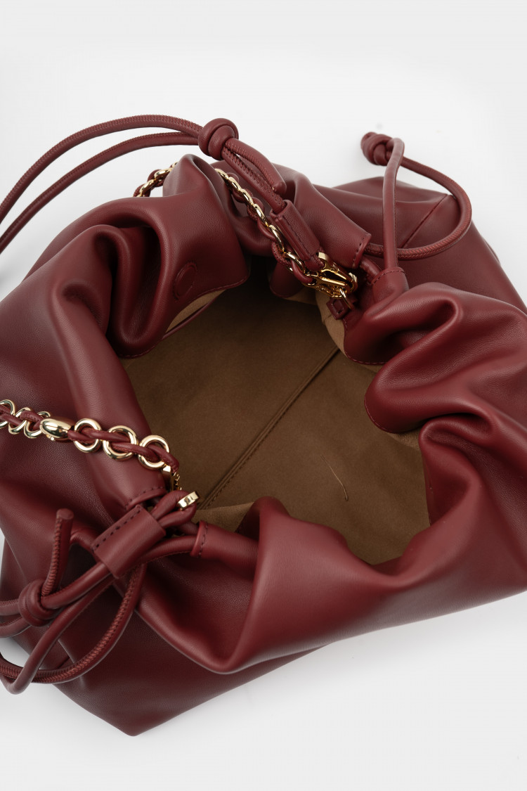 Тоут рубиновый