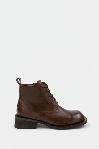 Ботинки из натуральной кожи