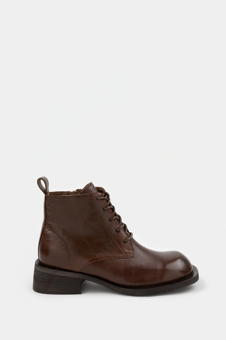 Ботинки из натуральной кожи