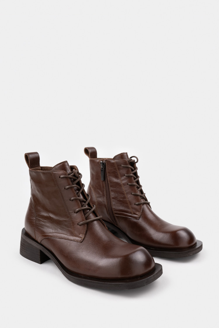 Ботинки из натуральной кожи