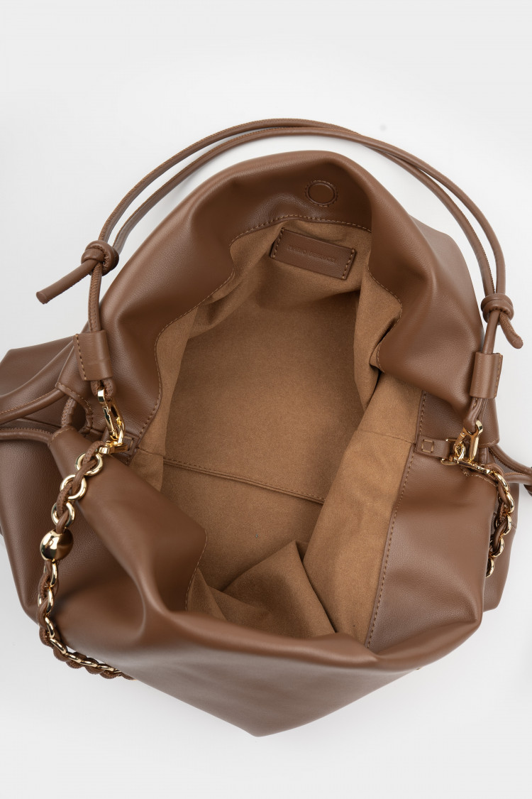 Тоут ореховый