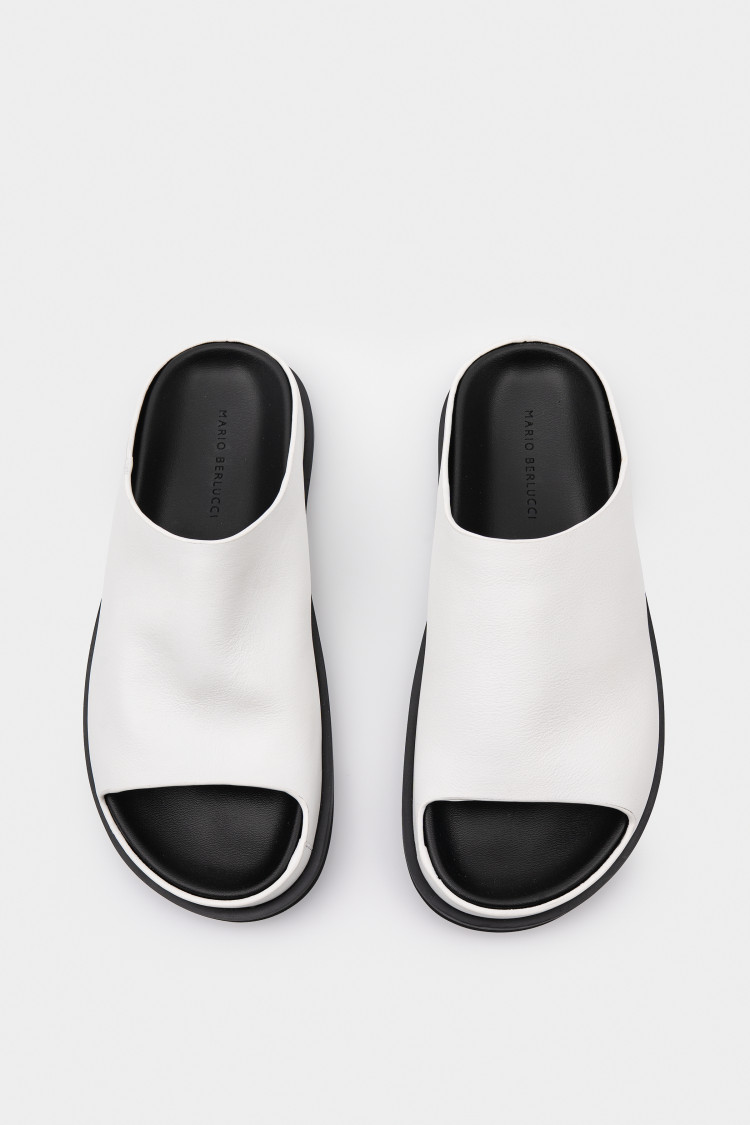 Пантолеты из натуральной кожи 