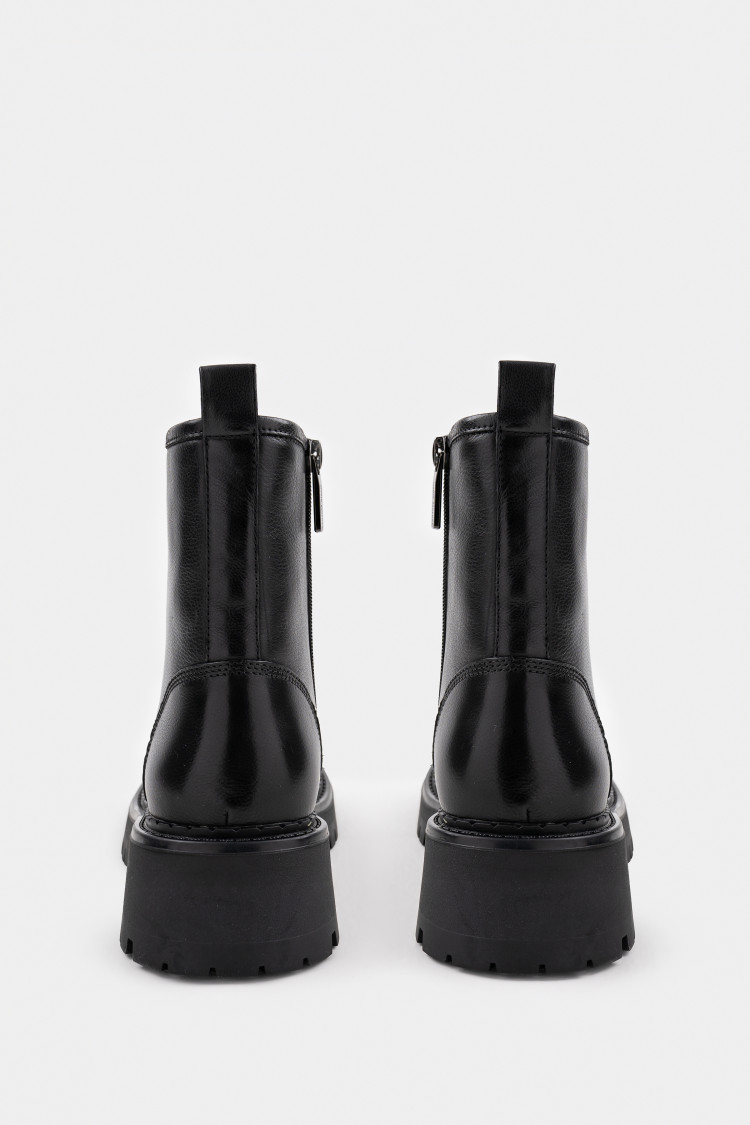 Ботинки из натуральной кожи