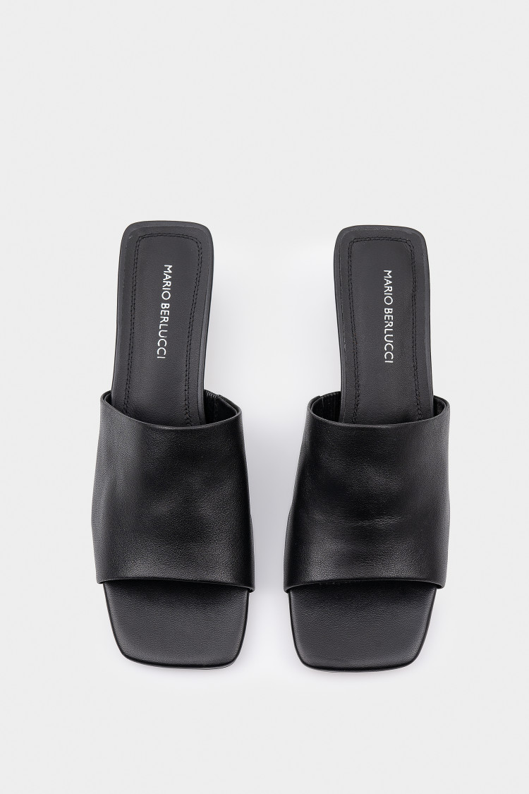 Мюли из натуральной кожи 